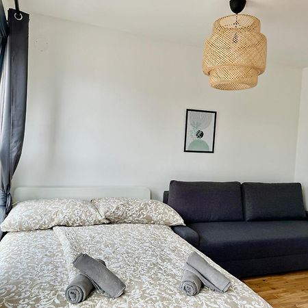 Modern Apartment With Balcony & Free Parking - Nearby Metro Wien Eksteriør billede