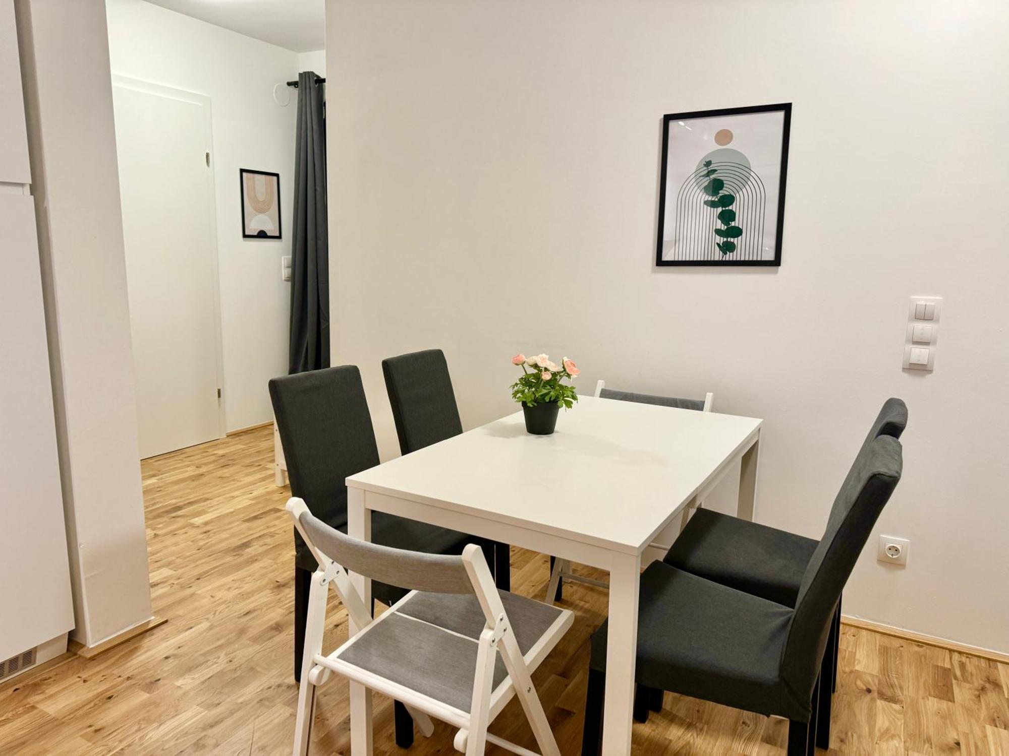Modern Apartment With Balcony & Free Parking - Nearby Metro Wien Eksteriør billede