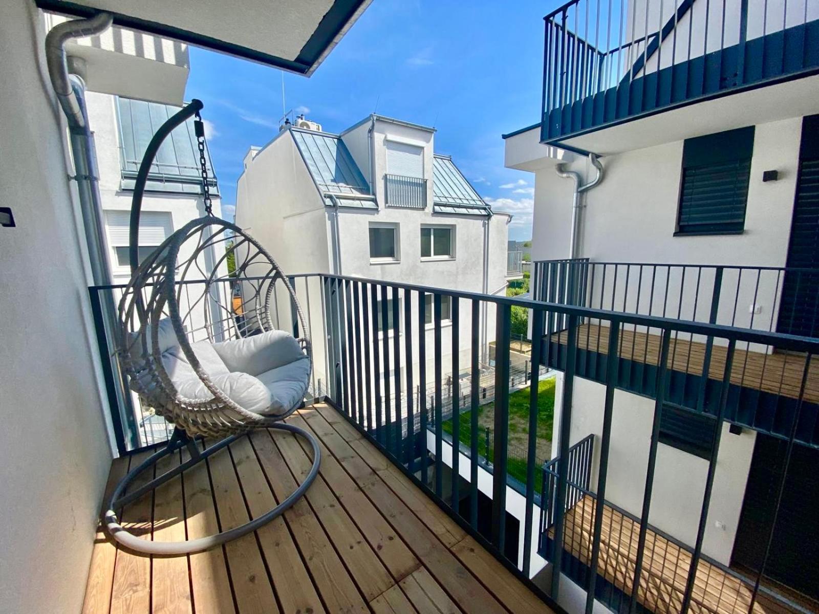 Modern Apartment With Balcony & Free Parking - Nearby Metro Wien Eksteriør billede