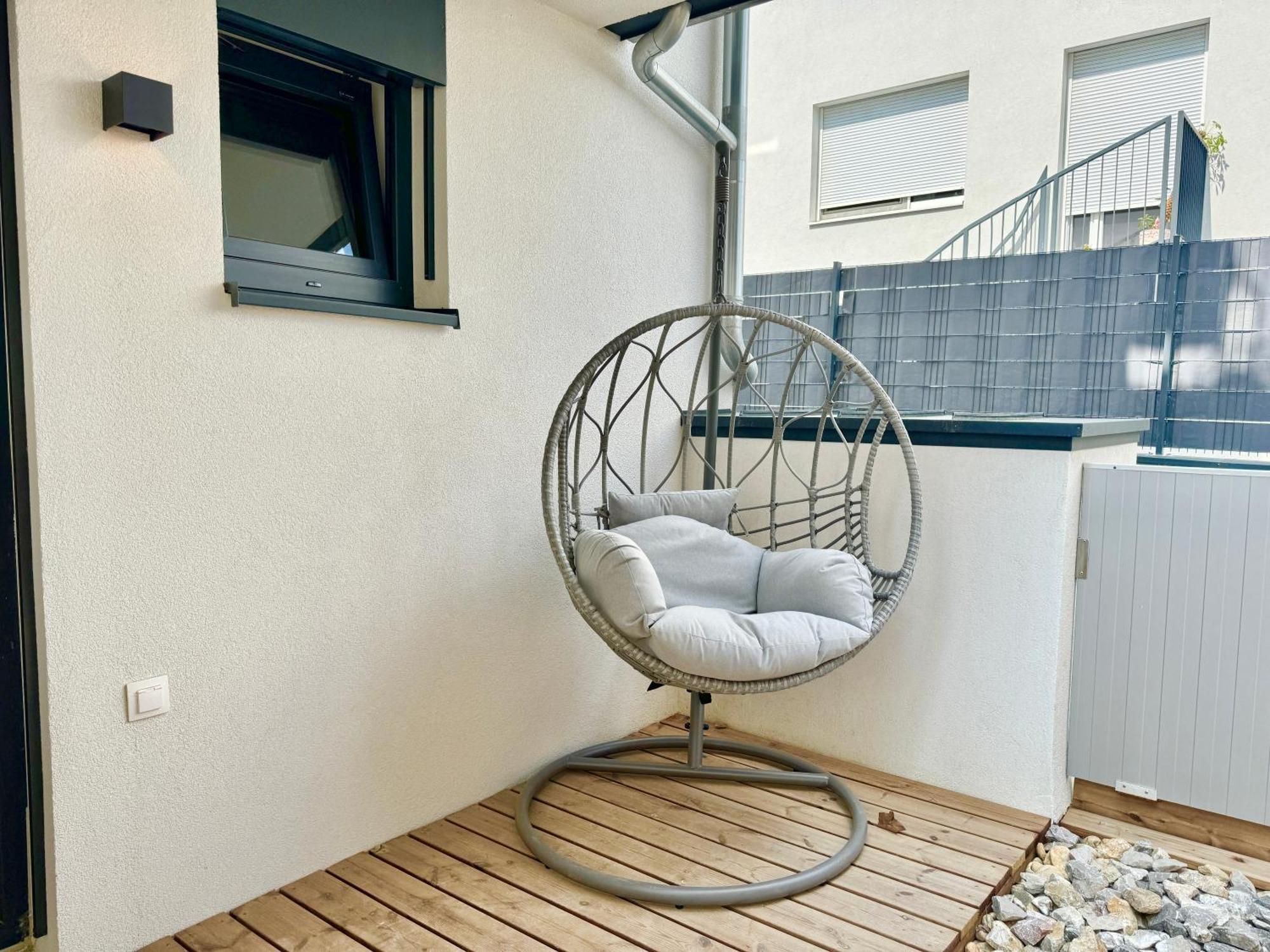 Modern Apartment With Balcony & Free Parking - Nearby Metro Wien Eksteriør billede